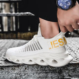 Men Lightweight Mesh Sneakers